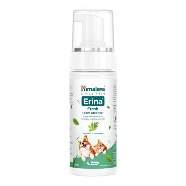 Himalaya Erina Fresh | 150 ml | Rinse-Free Foam Cleanser/Dry Shampoo with Aloe Vera, Holy Basil & Tea Tree Oil